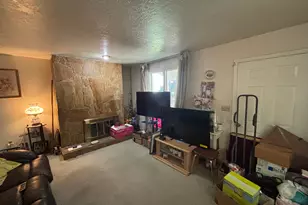 1146 S 1000 E, Clearfield, UT 84015 - Photo 5