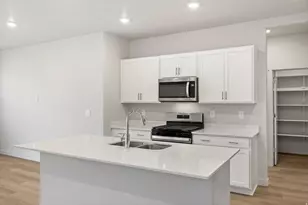 876 E Eden St, Eagle Mountain, UT 84005 - Photo 15