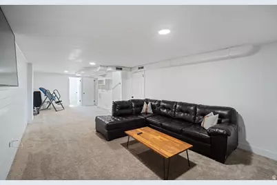 83 E 1600 S, Bountiful, UT 84010 - Photo 21