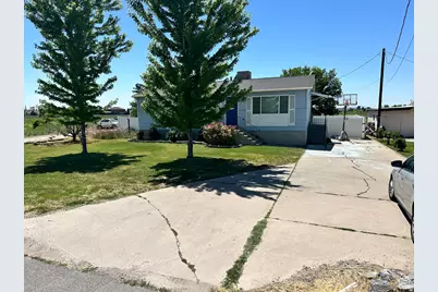 2593 N 2000 W, Clinton, UT 84015 - Photo 1