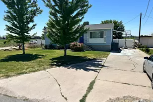 2593 N 2000 W, Clinton, UT 84015 - Photo 1