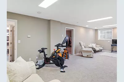 557 S Moss Hill Dr, Bountiful, UT 84010 - Photo 21