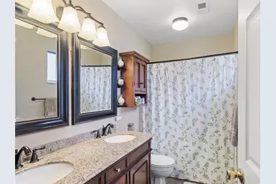 557 S Moss Hill Dr, Bountiful, UT 84010 - Photo 15