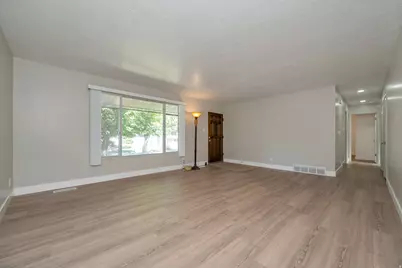 6871 S Springbrook Way E, Cottonwood Heights, UT 84121 - Photo 5