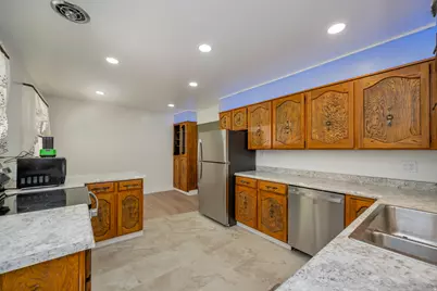 6871 S Springbrook Way E, Cottonwood Heights, UT 84121 - Photo 11