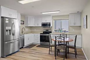 1597 E 11400 S, Sandy, UT 84092 - Photo 31