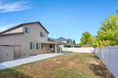 3268 W 1025 N, Layton, UT 84041 - Photo 11