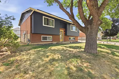 2042 N 630 W, Clinton, UT 84015 - Photo 3