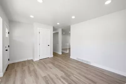 1338 W 5550 S, Taylorsville, UT 84123 - Photo 5