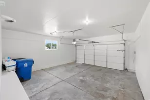 1338 W 5550 S, Taylorsville, UT 84123 - Photo 29