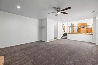 309 E 1525 N, Layton, UT 84041 - Photo 9