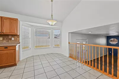 309 E 1525 N, Layton, UT 84041 - Photo 5