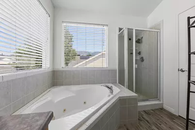 309 E 1525 N, Layton, UT 84041 - Photo 17
