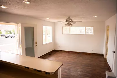 1545 W State St, Hurricane, UT 84737 - Photo 23