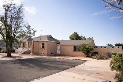 1545 W State St, Hurricane, UT 84737 - Photo 11