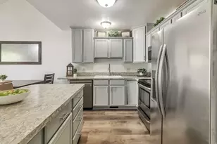 251 S Parkside Ct, Provo, UT 84601 - Photo 7
