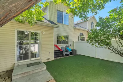 251 S Parkside Ct, Provo, UT 84601 - Photo 25