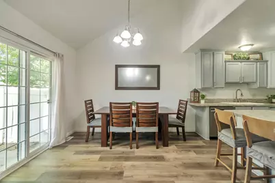 251 S Parkside Ct, Provo, UT 84601 - Photo 5