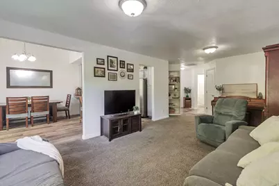 251 S Parkside Ct, Provo, UT 84601 - Photo 9