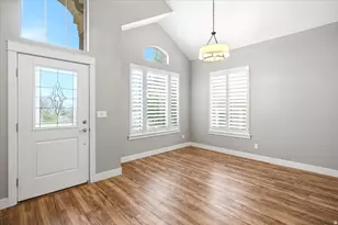 725 Eagle Pass, North Salt Lake, UT 84054 - Photo 3