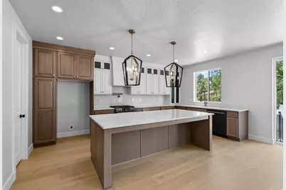 1548 N 275 W, Orem, UT 84057 - Photo 13