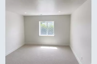 763 W Summerhill Ln, Centerville, UT 84014 - Photo 25