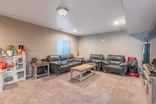 7568 S 4730 W, West Jordan, UT 84084 - Photo 37