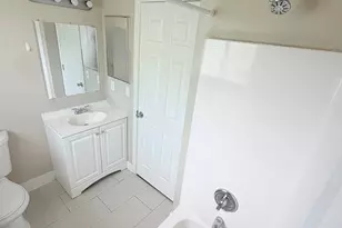 627 S Jake Garn Blvd, Salt Lake City, UT 84104 - Photo 15