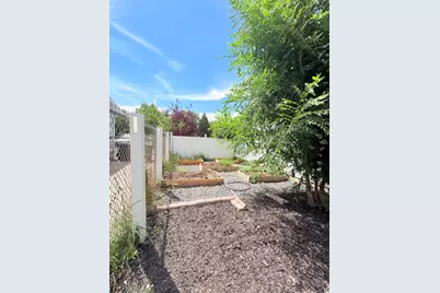 627 S Jake Garn Blvd, Salt Lake City, UT 84104 - Photo 23