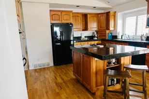 104 S Ridgeview Dr, Orem, UT 84058 - Photo 19