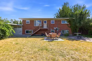 1946 W Condie Dr S, Taylorsville, UT 84129 - Photo 5