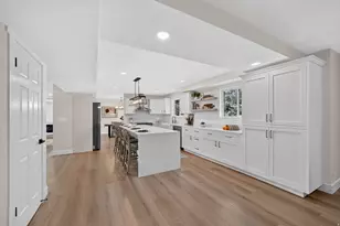 10866 S Savannah Dr E, Sandy, UT 84094 - Photo 15