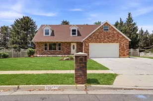 10866 S Savannah Dr Dr E, Sandy, UT 84094 - Photo 1