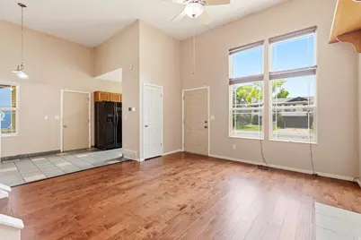 5622 S 2950 W, Roy, UT 84067 - Photo 5