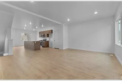 1445 S 470 St E #152, Ogden, UT 84404 - Photo 7