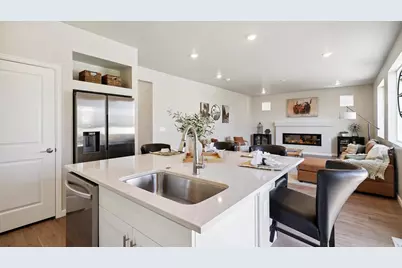 7049 N Obsidian Way, Eagle Mountain, UT 84005 - Photo 9