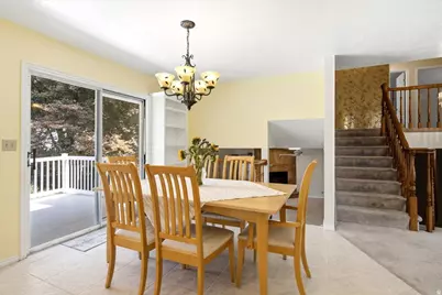 1388 N Hillsboro Dr, Layton, UT 84040 - Photo 7