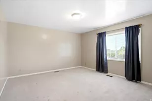 1388 N Hillsboro Dr, Layton, UT 84040 - Photo 25