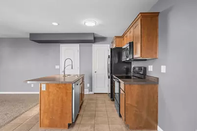 2461 S Gilmour St, West Haven, UT 84401 - Photo 9