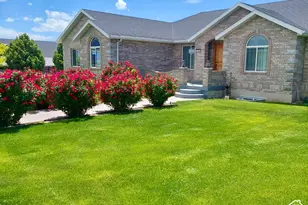 305 N Center St, Moroni, UT 84646 - Photo 5