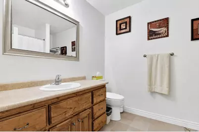 305 N Center St, Moroni, UT 84646 - Photo 19