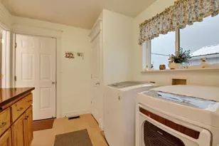 305 N Center St, Moroni, UT 84646 - Photo 13