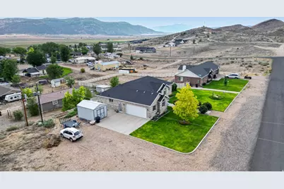 305 N Center St, Moroni, UT 84646 - Photo 47