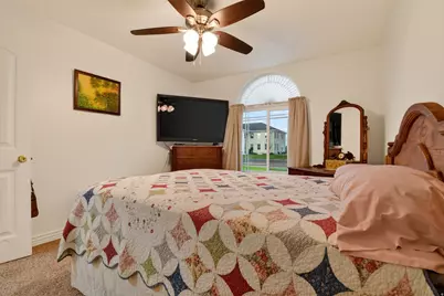 305 N Center St, Moroni, UT 84646 - Photo 17