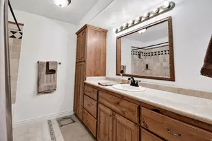 305 N Center St, Moroni, UT 84646 - Photo 25