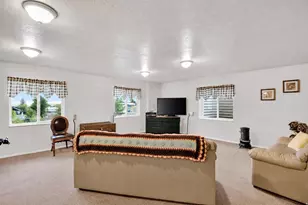 305 N Center St, Moroni, UT 84646 - Photo 27
