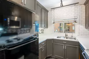 2404 S Elizabeth St E, Salt Lake City, UT 84106 - Photo 9