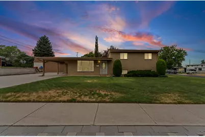 323 N Holiday Dr E, Brigham City, UT 84302 - Photo 1