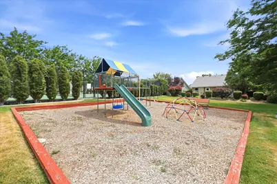9604 N Apple Ct W, Cedar Hills, UT 84062 - Photo 33