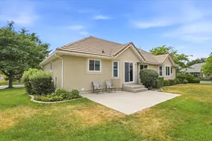 9604 N Apple Ct W, Cedar Hills, UT 84062 - Photo 31